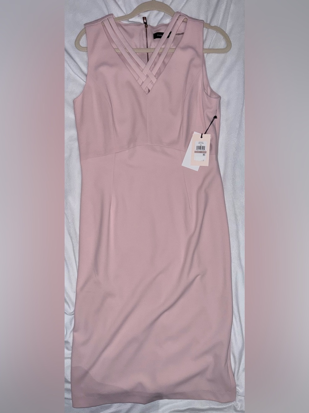 Blush Pink Sleeveless V-Neck Sheath Dress